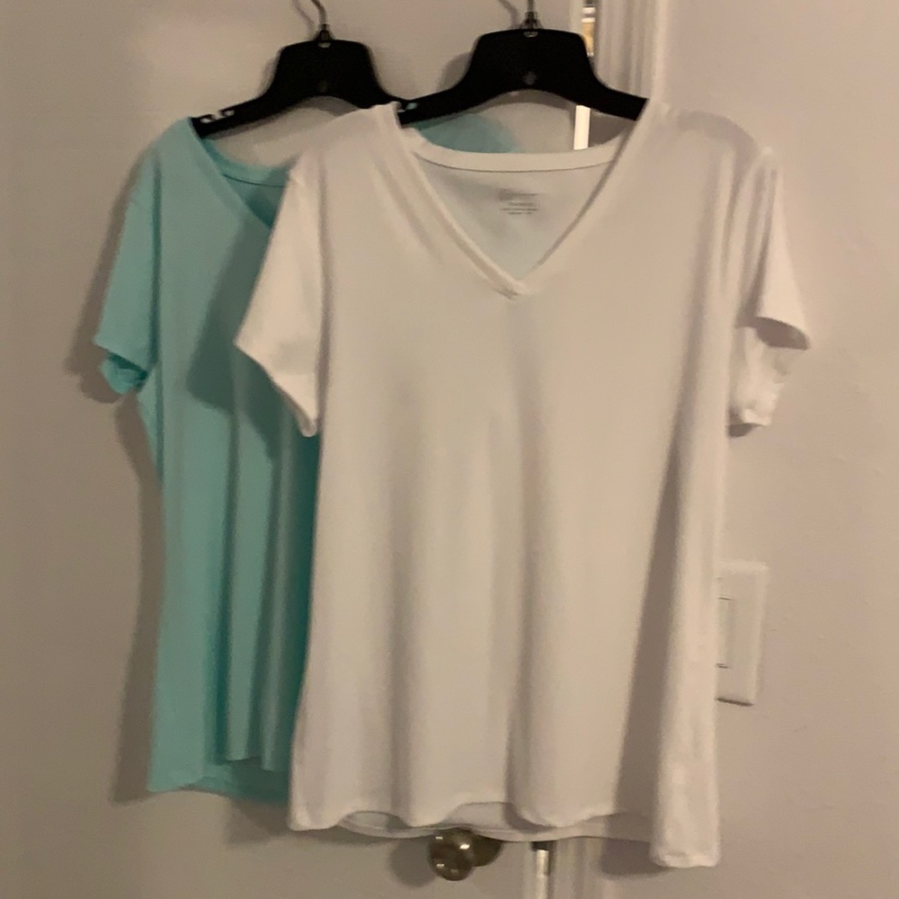 2 XL a rib knit V-Neck tees.  New